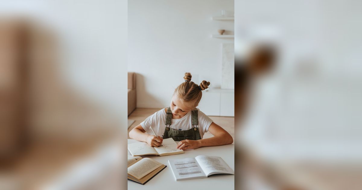 Cara Menata Rambut Sendiri untuk Sekolah, Keren dan Anti Ribet