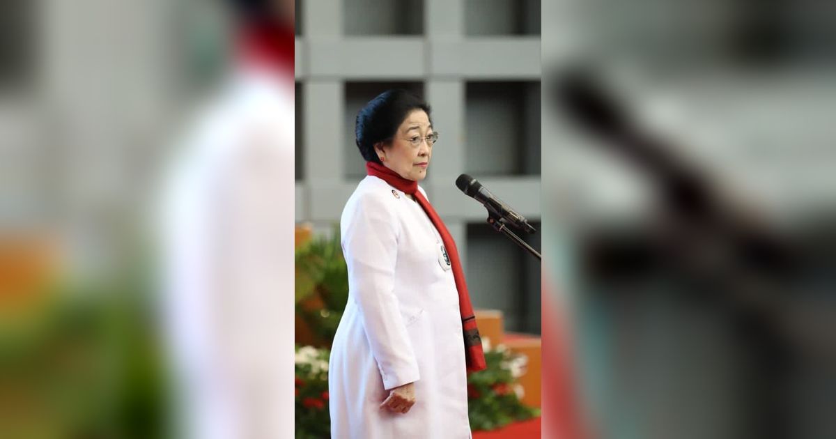 Saat Megawati Elus Kepala Bayi Peneliti BRIN, Ingatkan Sang Ibu Jaga dari Stunting