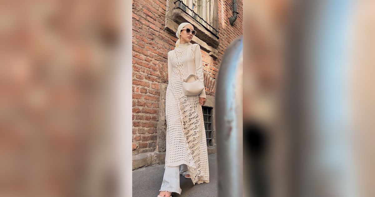 Pesona Chic Outfit One Tone ala Vira Tandia di Milan