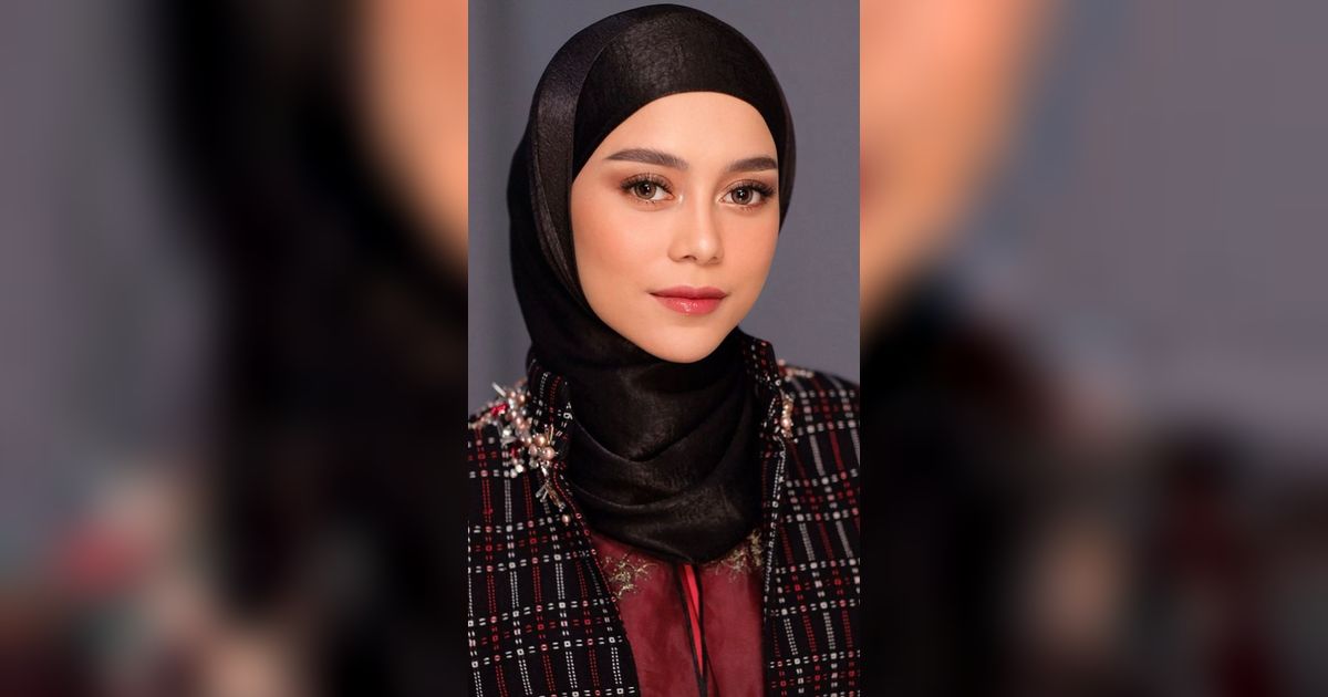 Hoodie Rp8,2 Juta Lesty Kejora, Penasaran Detailnya?