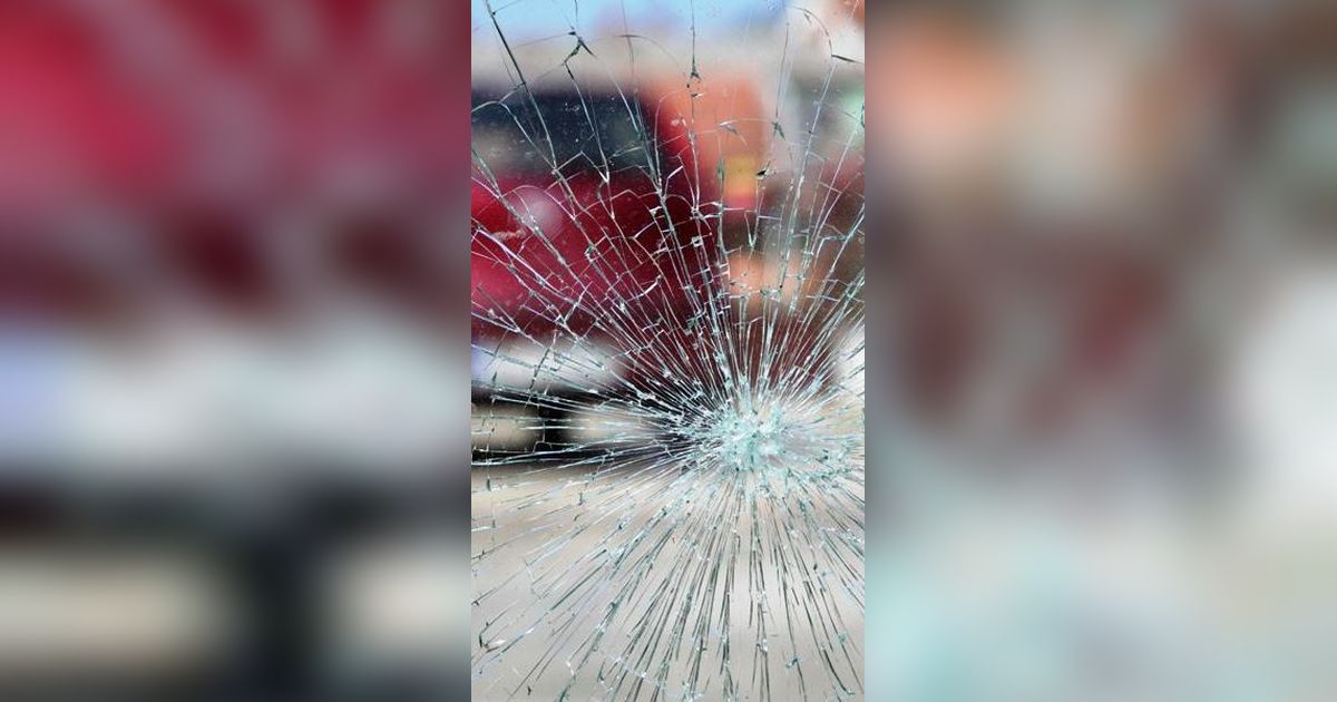 Adu Banteng Bus Eka Cepat dan Sugeng Rahayu Jelang Subuh di Ngawi: Atap Sampai Copot, Bagian Depan Ringsek