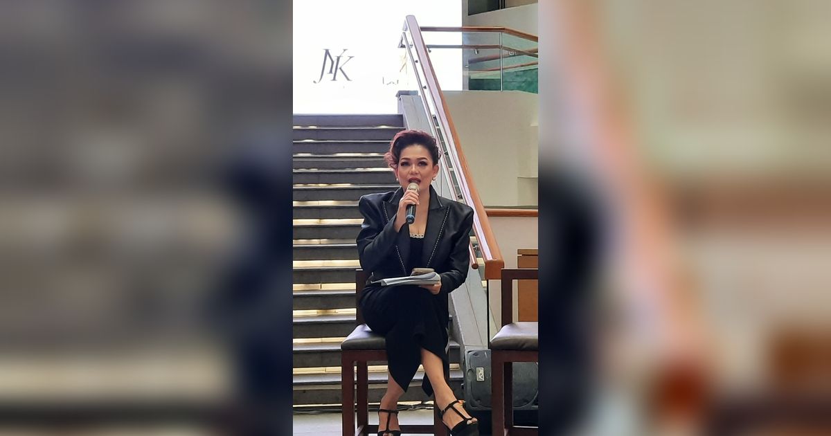 Kisah Desainer Jenny Yohana Kansil, Bawa Warisan Budaya Indonesia Mendunia