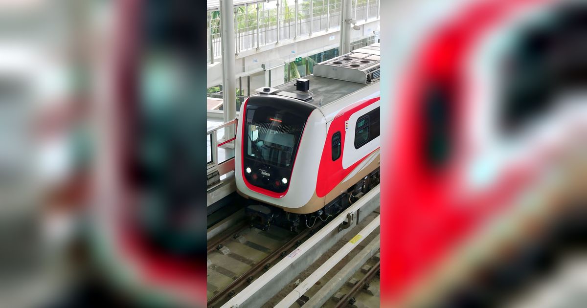 Cerita Warga Usai Jajal LRT Jabodebek