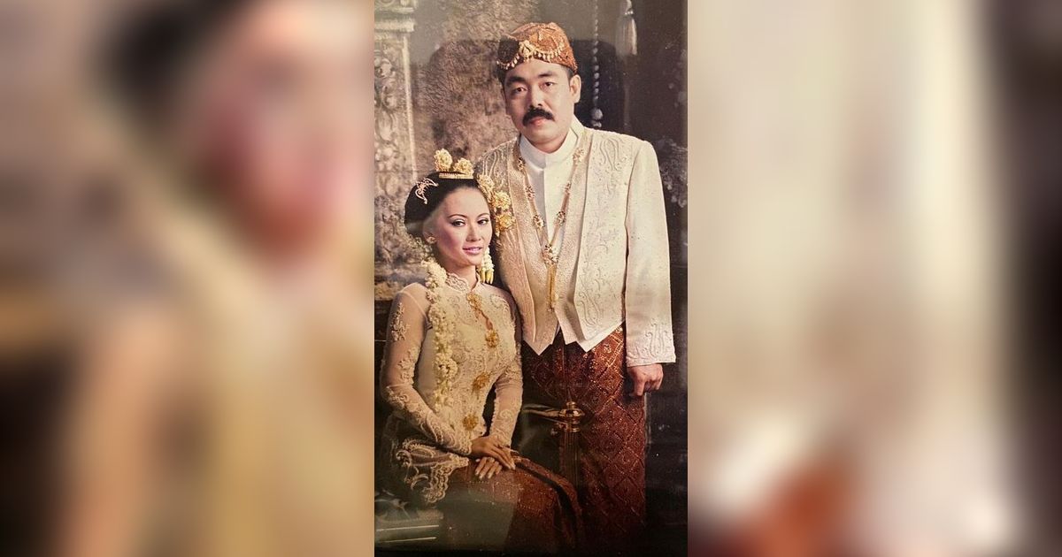 8 Foto Lawas Adam Suseno, Ternyata Dulunya Pelayan Gereja