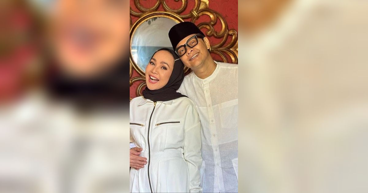 Berpeci Hitam, Intip Foto Lawas Armand Maulana Saat Menikah, Paras Dewi Gita Pangling Banget