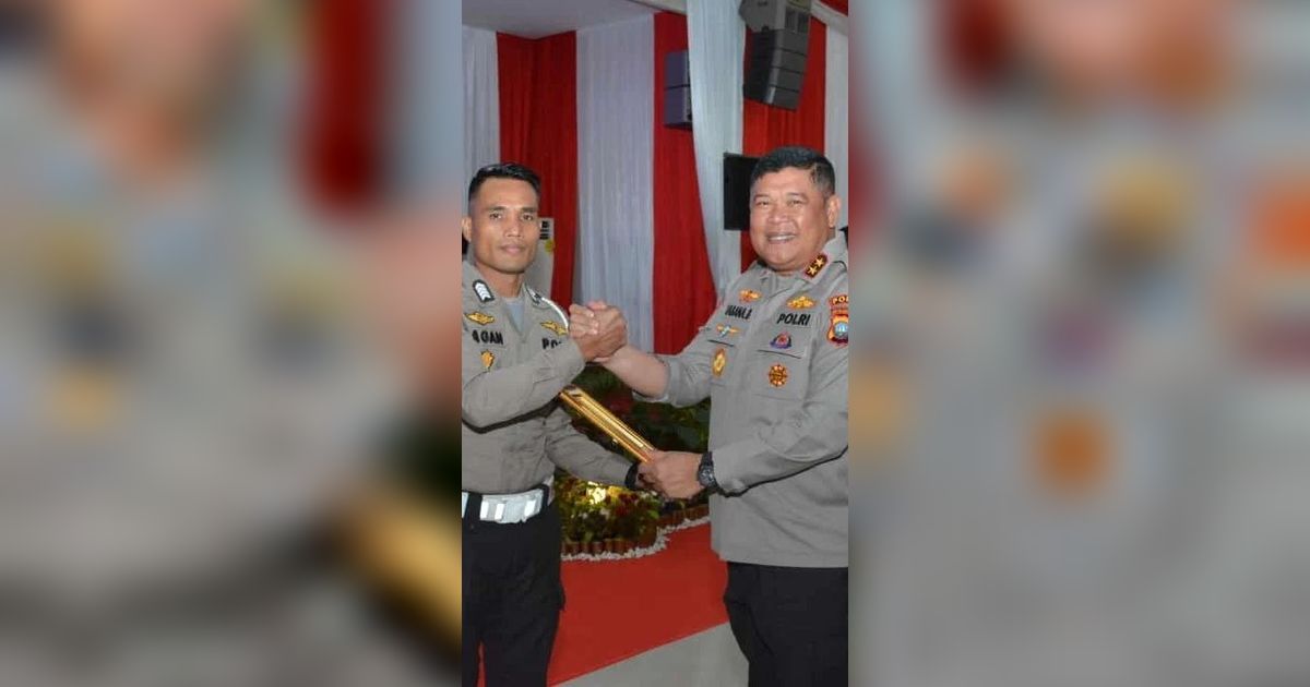 Juara Lari di Kanada Anggota Polri Bripka Desjan Siallagan Punya Jejak Keren, Sampai Salam Komando dengan Jenderal