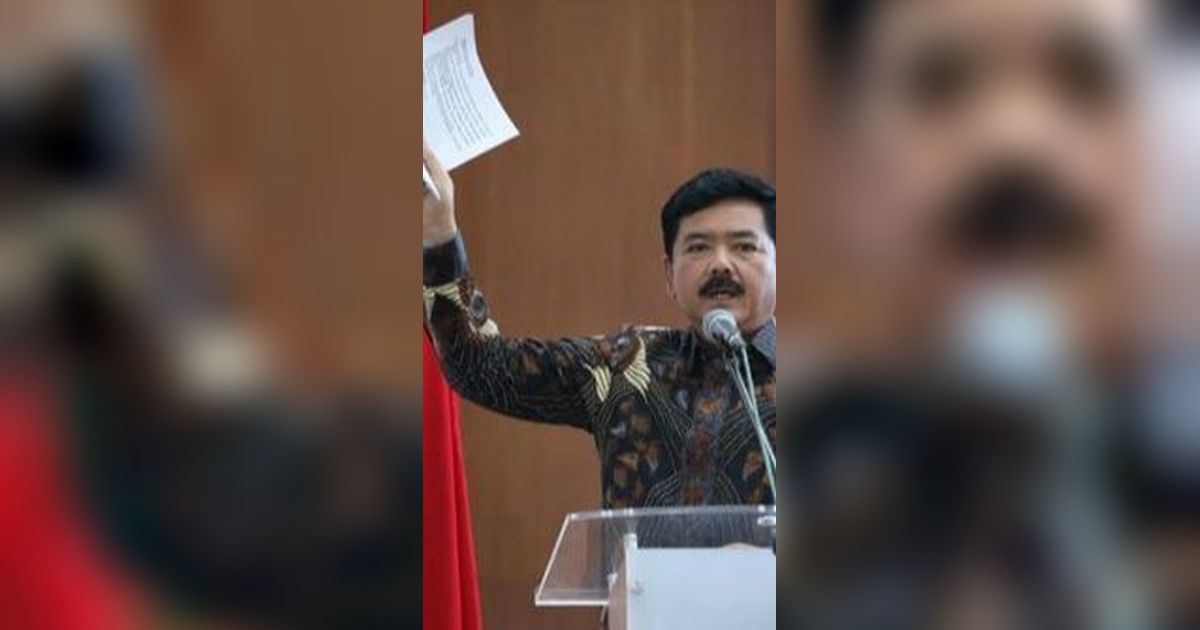 Jaga Kedaulatan Negara, Menteri ATR Serahkan Sertifikat Pos Lintas Batas Negara