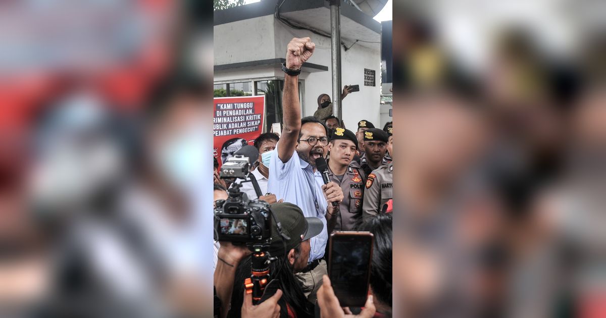 Top News: Haris Azhar Cecar Jenderal Soal Bisnis TNI | Duduk Perkara Mayor Bentak Kasat Reskrim