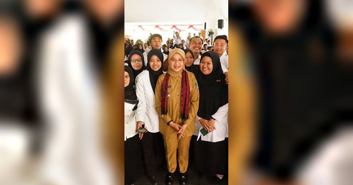 Serahkan SK Pengangkatan 334 Guru PPPK, Bupati Ipuk Pesan Pembangunan Pendidikan di Banyuwangi