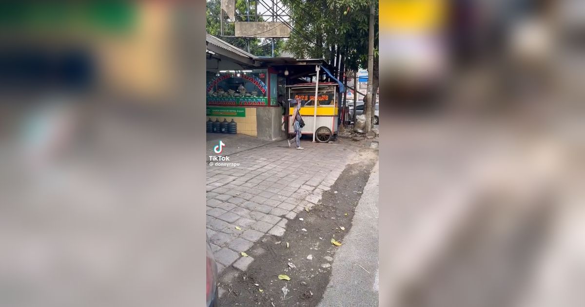 Bikin Haru, Ini Kisah Jelita Anak Kelas 3 SD yang Jualan Gorengan untuk Bantu Orang Tua