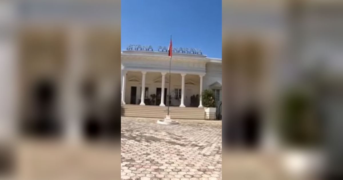 Potret Rumah Mewah Bak Istana Milik Pengusaha Asal Wonogiri, di Halamannya Terparkir Private jet