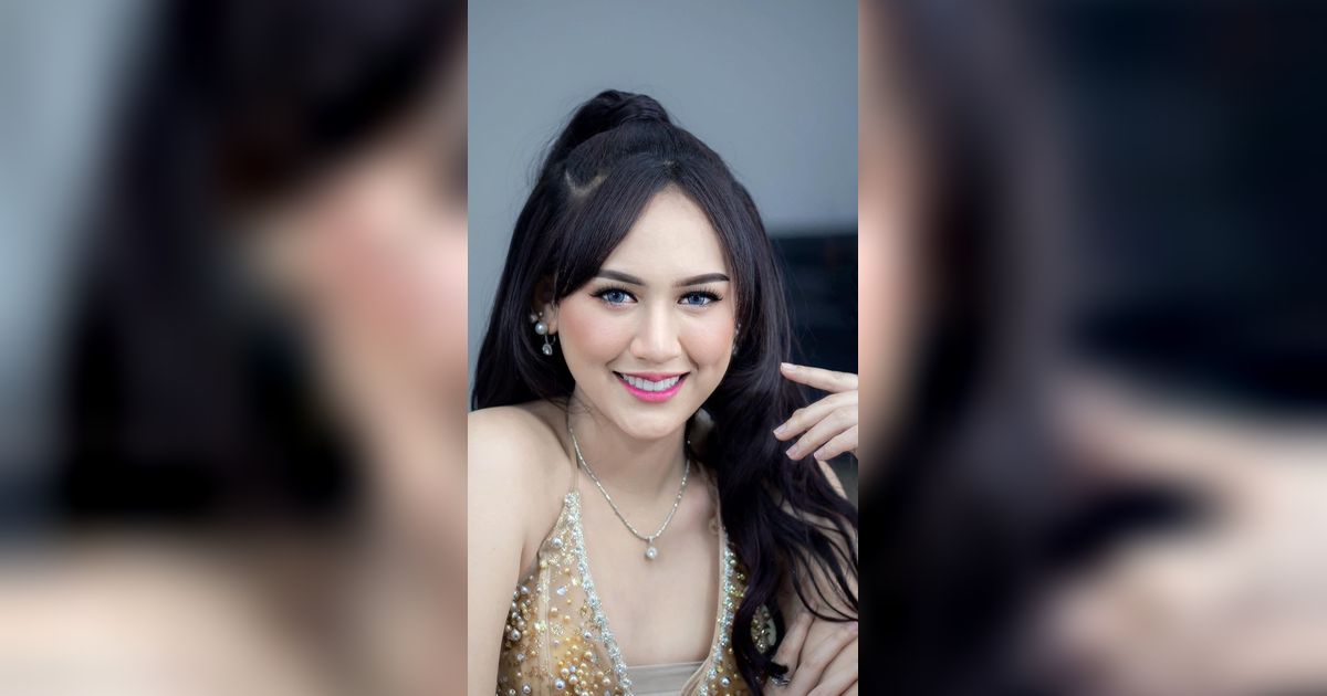Pose dengan Ariel Noah di Tahun 2019 dan 2023, Wajah Happy Asmara Bikin Salfok:'Hasil Oplas?'