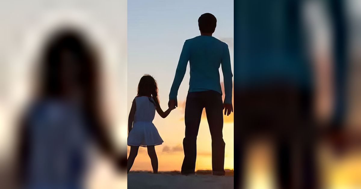 Bikin Haru Momen Ayah Pulang Kerja Bawakan Oleh-oleh untuk Tiga Anaknya: Gambaran Nyata Bahagia Itu Sederhana