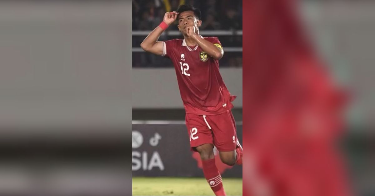 Berhasil Cetak Gol, Ini Deretan Momen Selebrasi Pratama Arhan untuk Azizah Salsha yang Bikin Baper