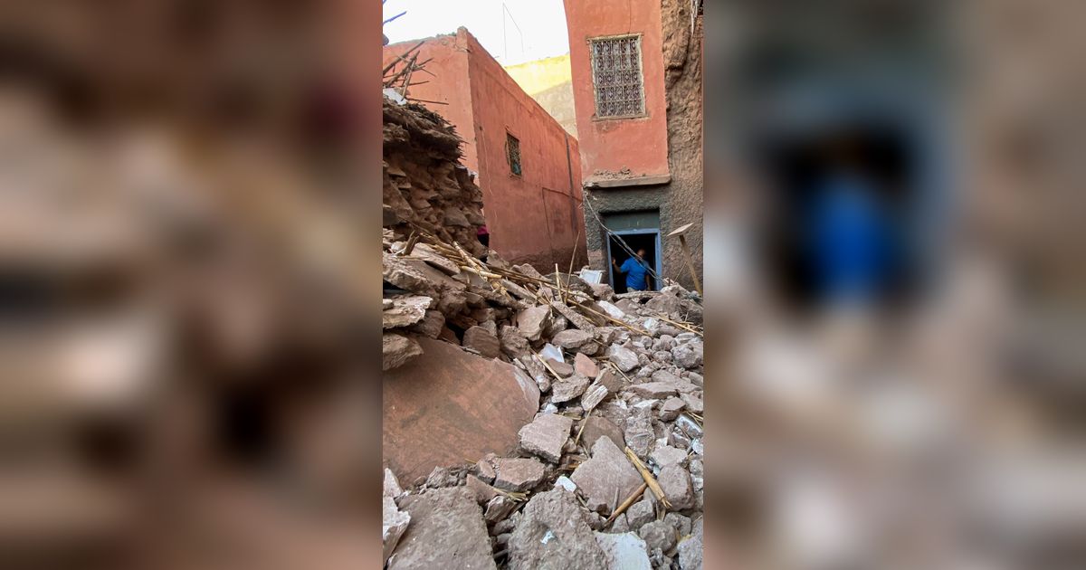 Ada Kilatan Cahaya Biru Misterius di Langit Tiga Menit Sebelum Gempa Maroko