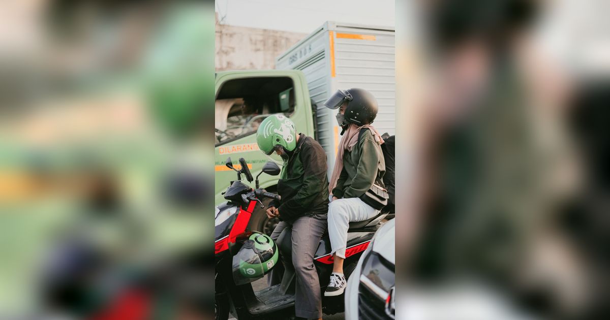 Kisah Sopir Ojol Kini Jadi Juragan Showroom Mobil, Dulu Beli Bensin Harus 'Curi' Celengan Anak