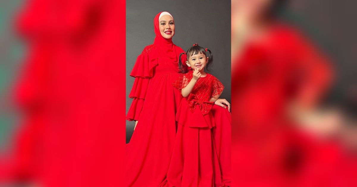 Potret Menggemaskan Khalisa, Anak Kartika Putri yang Punya Tabungan Miliaran Rupiah karena Sudah Bekerja dari Kecil