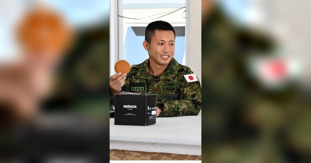 Reaksi Tentara Tiga Benua Cicipi Ransum TNI, Kompak Beri Jawaban 'Biskuitnya Besar & Enak'
