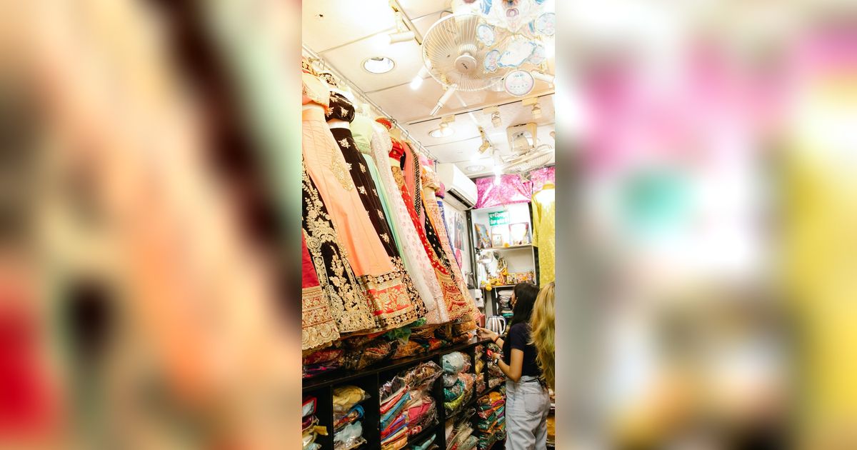 Pasar Cipulir Tak Ada Pembeli Sama Sekali, Lebih Banyak Jumlah Manekin Ketimbang Pengunjungnya