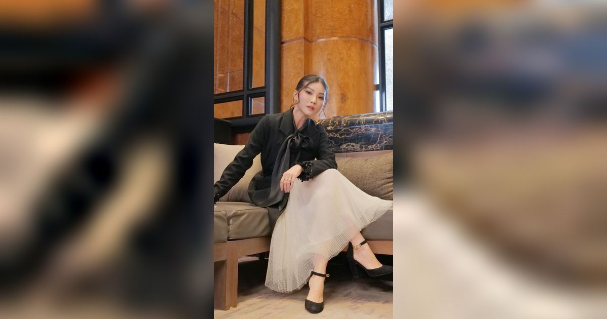 Diikuti Lebih Dari 180 Ribu Orang Secara Bersamaan di Waktu yang Sama, Flash Sale Mobil 9RB Perdana di Shopee Live bersama Sarwendah Heboh!