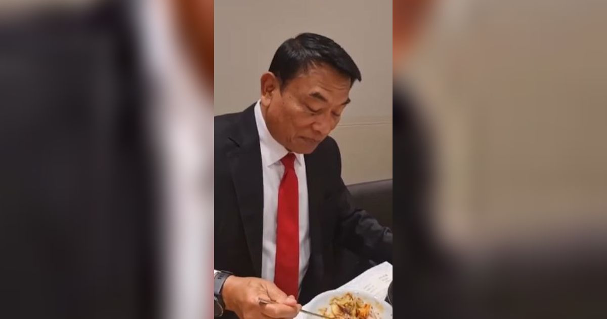 Bak Oppa-Oppa, Jenderal Cicip Kuliner Korea Telur Dadar Disebut Pizza