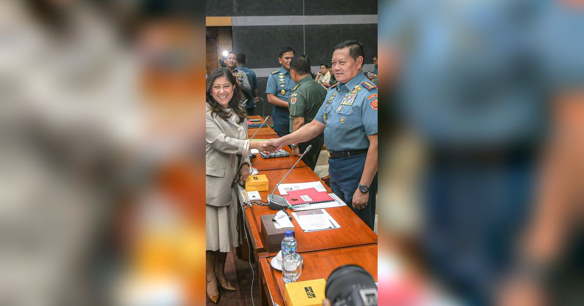 FOTO: Momen Wamenhan dan Panglima TNI Rapat dengan Komisi I DPR Bahas Kenaikan Gaji TNI-Polri