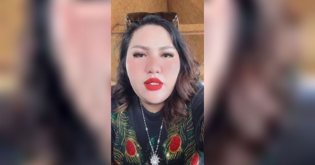 Bos Skincare 'si Ratu Emas' Mira Hayati Selalu Tampak Glowing, Ternyata Wajah Aslinya Beda Banget