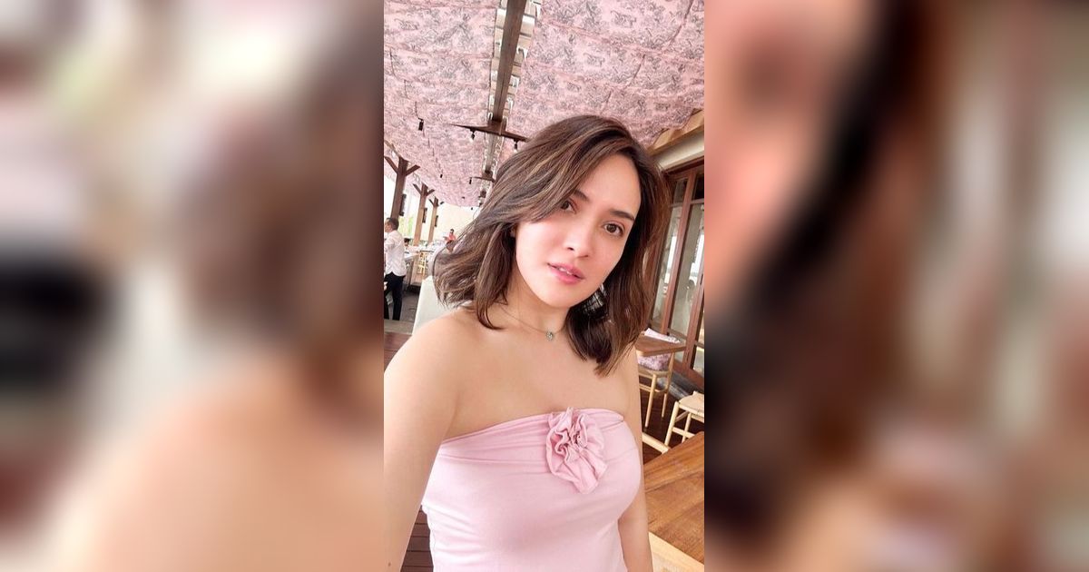 Hot Mom, Ini 6 Potret Terbaru Shandy Aulia dengan Gaya Rambut Pendek