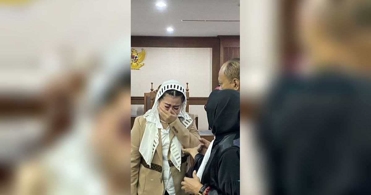 Hasnaeni Wanita Emas Menangis Divonis 5 Tahun Penjara: Berat Hidup 1 Hari Dalam Tahanan