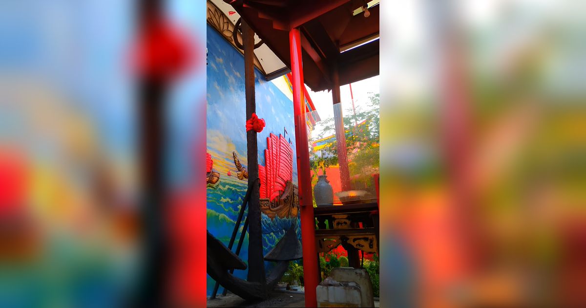 Potret Jangkar Raksasa di Vihara Dewi Welas Asih Cirebon, Tingginya 5 Meter dan Diduga Peninggalan Bangsa Portugis