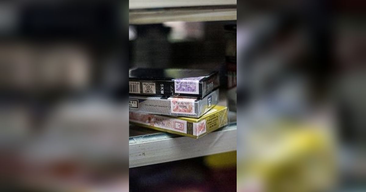 Banyak Orang Beralih Beli Rokok Murah Bikin Penerimaan Cukai Lesu