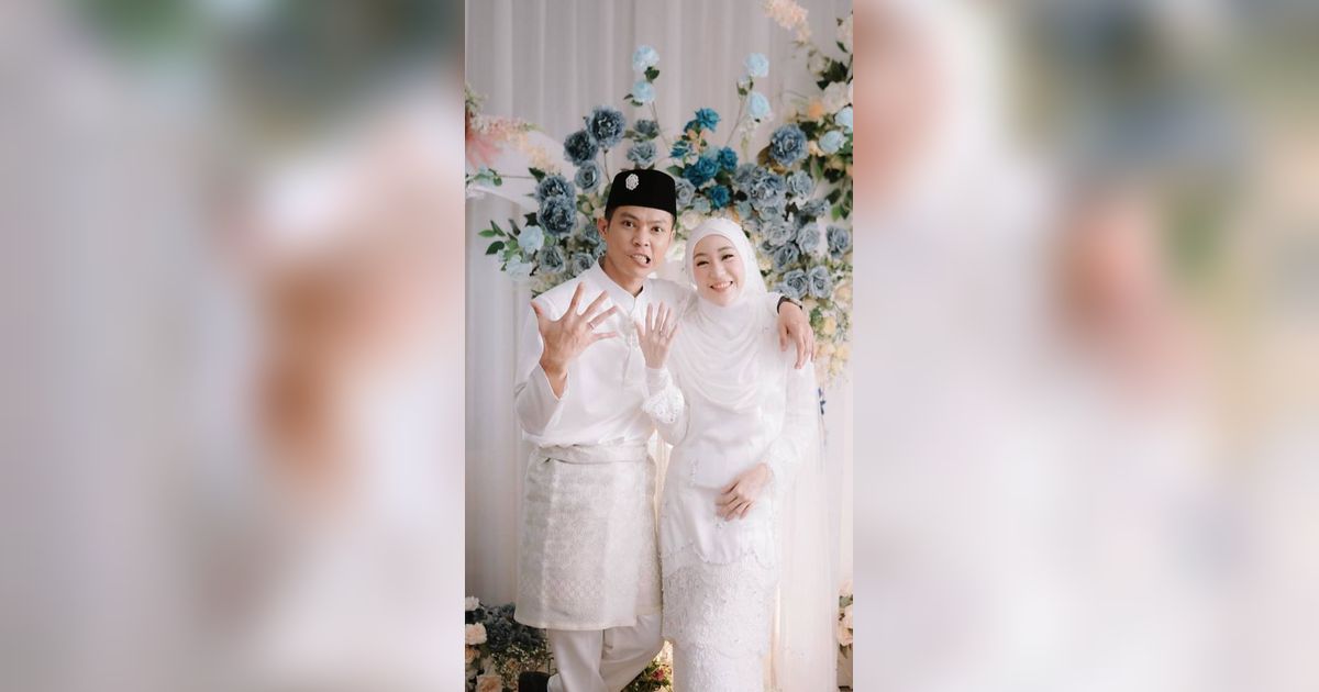 Larissa Chou Bongkar Satu Persatu Memorabilia Saat PDKT Hingga Menikahi Ikram Rosadi