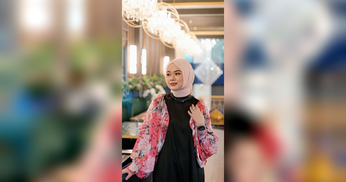 Potret Zhadela Putri Mantan Kekasih Asnawi Mangkualam, Tak Kalah Cantik dari Fuji