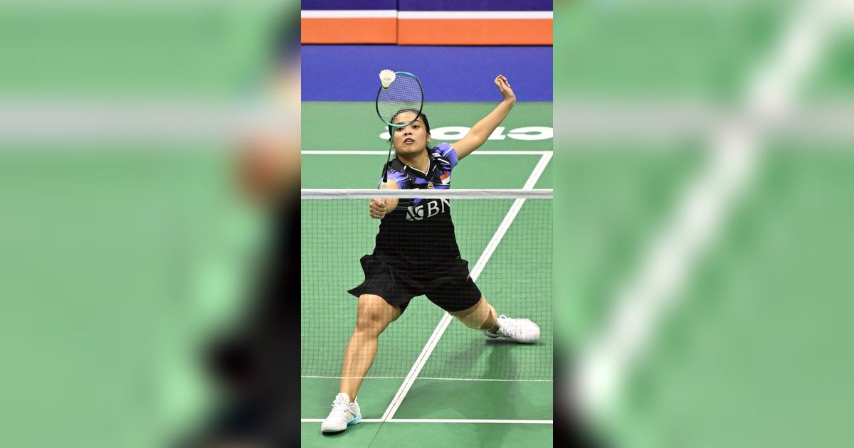 FOTO: Hempaskan Juara Olimpiade, Gregoria Mariska Melangkah Mulus ke Semifinal Hong Kong Open 2023