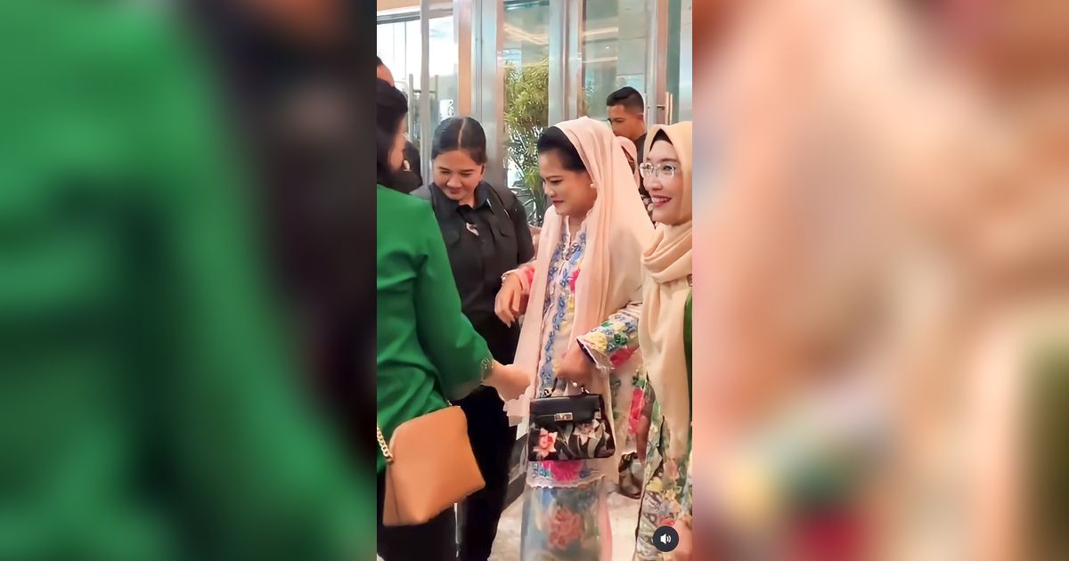 Momen Gemas Ibu Negara Iriana Ngeprank Paspampres, Netizen Ikutan Ngakak