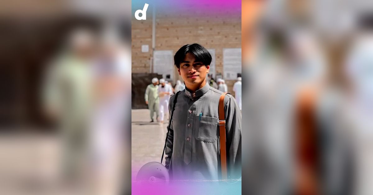 Viral Mas-Mas Ganteng Pemandu Haji, Parasnya Bikin Kesengsem