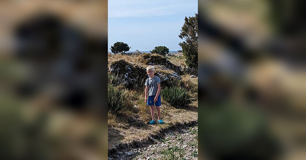 Ingin Cari Fosil di Pantai, Bocah 8 Tahun Malah Temukan Gesper Viking Berusia 900 Tahun