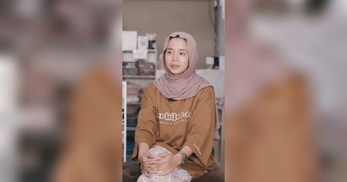 Kisah Via, Raup Pendapatan Rp100 Juta dari Jualan Hijab