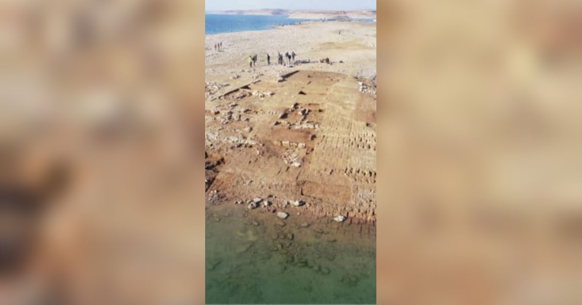 Kota Berusia 3.400 Tahun Ini Muncul dari Dalam Sungai, Ada Istana Sampai Benteng