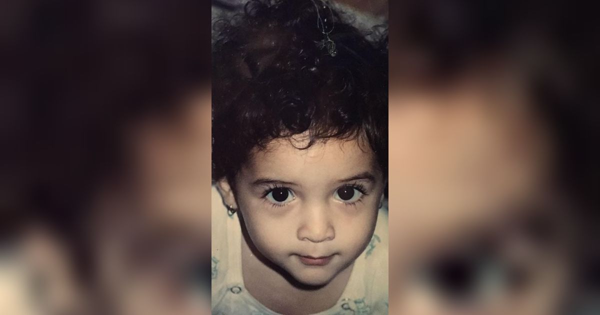 Anak Ini Jadi Aktris Terkenal dan Menikah dengan Aktor Idolanya, Coba Tebak?