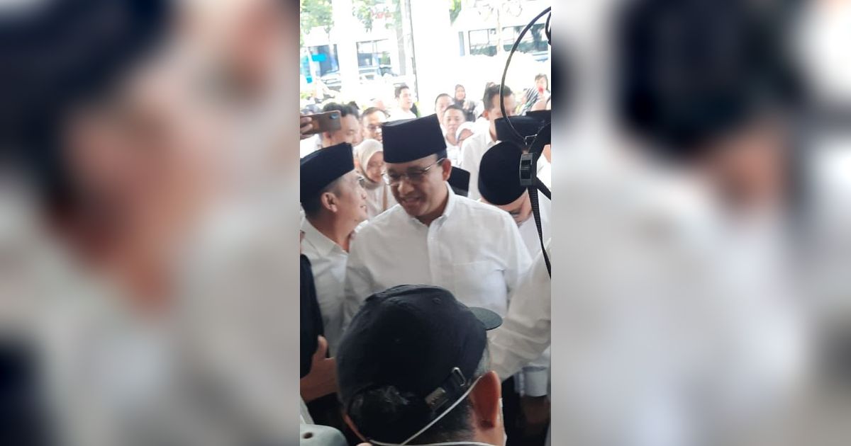 Kompak Berbaju Putih, Anies dan Cak Imin Disambut Teriakan Presiden