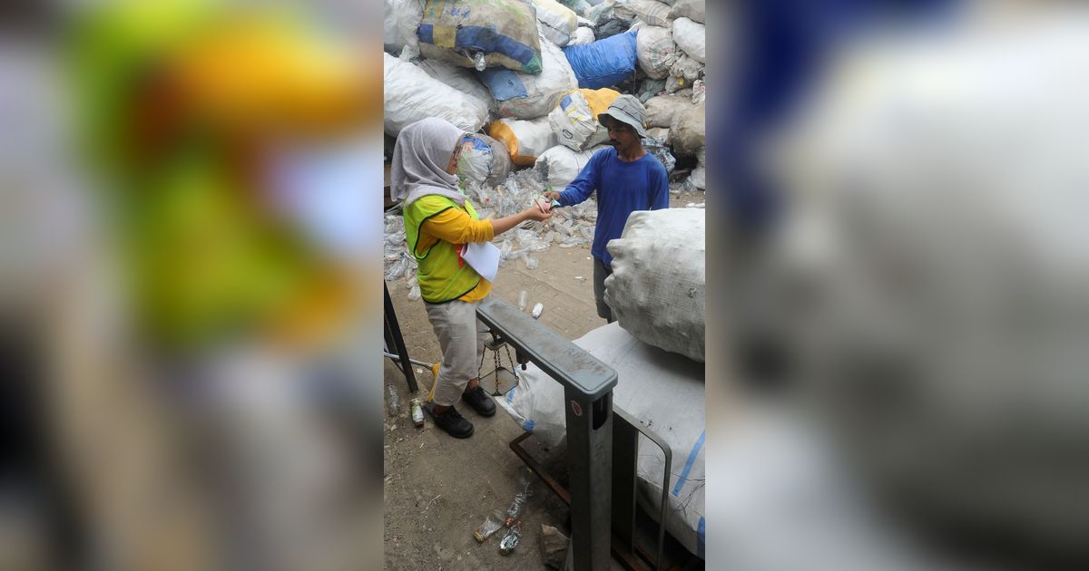 FOTO: Melihat Koperasi Pemulung yang Sukses Memperdayakan Puluhan Pemulung di Tangerang Selatan, Omset per Bulan Rp1,5 Miliar