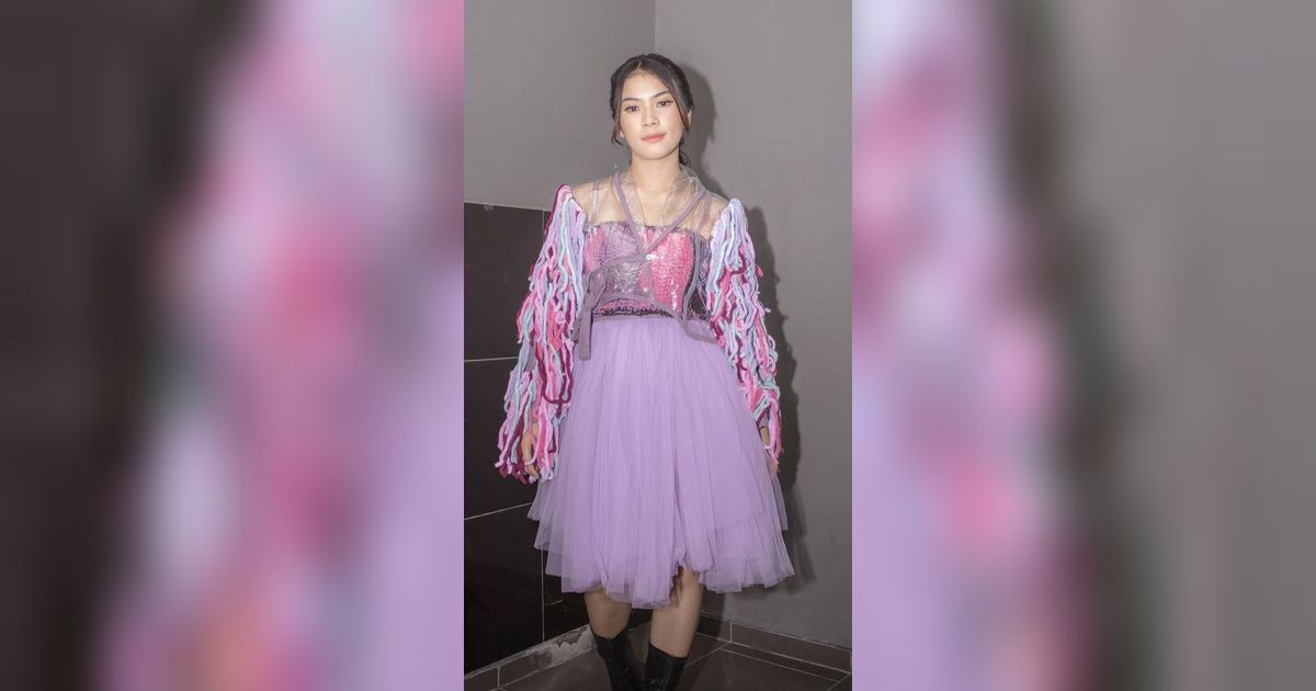 Potret Vionita Veronika yang Pernah Gagal Audisi Ajang Pencarian Bakat, Kini Jadi Penyanyi Terkenal