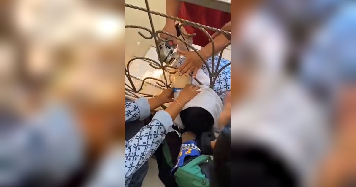 Kepala Siswi SMK Nyangkut di Pager, Tak Terlupakan Seumur Hidup, Bakal Jadi Aib yang Diungkit Tiap Reuni