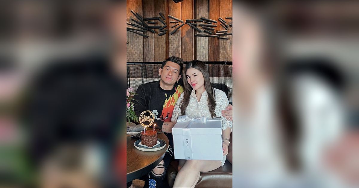 Selalu Romantis, Intip Potret Miller Khan Tokoh Jonathan di Takdir Cinta yang Kupilih bareng Istri