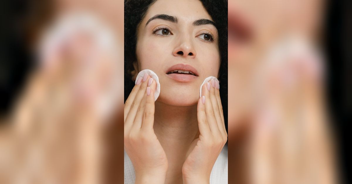 Pakai Micellar Water Dulu Atau Sabun Cuci Muka Dulu? Ini Cara yang Benar