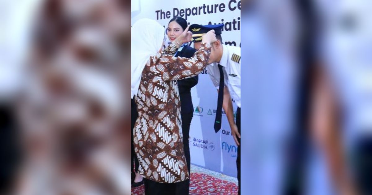 Menaker Lepas 224 Cabin Crew ke Arab Saudi