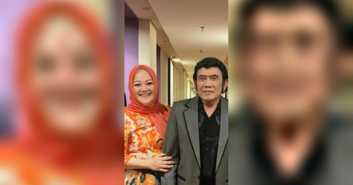 Akrab sama Semua Adiknya, Ini Potret Debby Putri Rhoma Irama yang Mungkin Belum Kamu Tahu