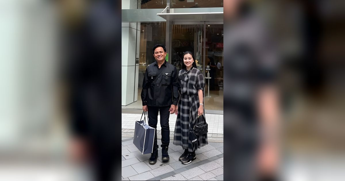 Potret Cantik Istri Yusril Ihza Mahendra Pose Bareng Suami di Tokyo, Netizen Salfok Dikira Putri Sulung