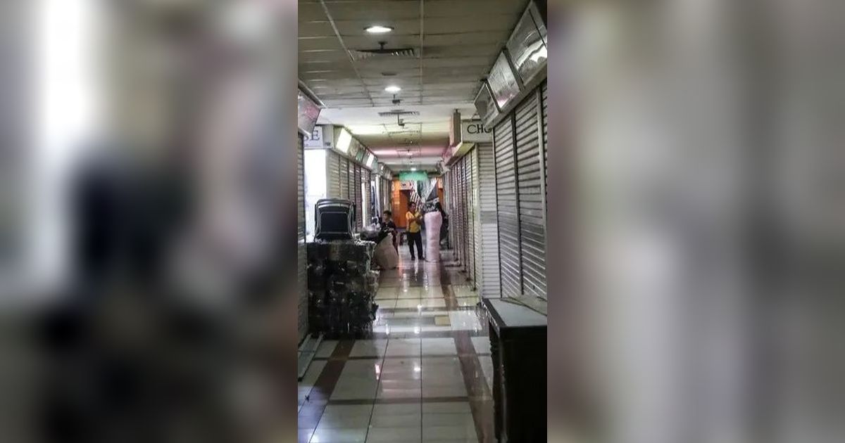 Kios Sepi Pembeli, Pedagang Pasar Tanah Abang Tetap Ditagih Bayar Retribusi